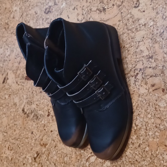 Naot Volcanic Brown Leather Calima Ankle Boots Women's Size 6, NWOT - Picture 2 of 7